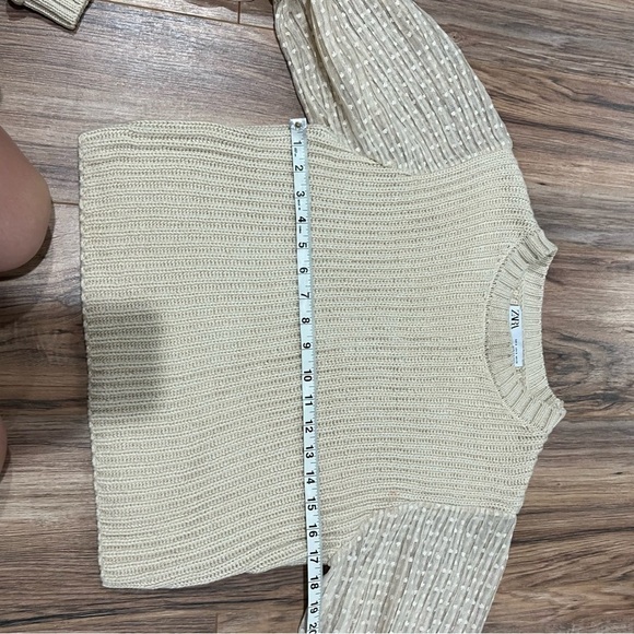 Zara Contrast Knit Bubble Sleeve Sweater - Picture 8 of 13